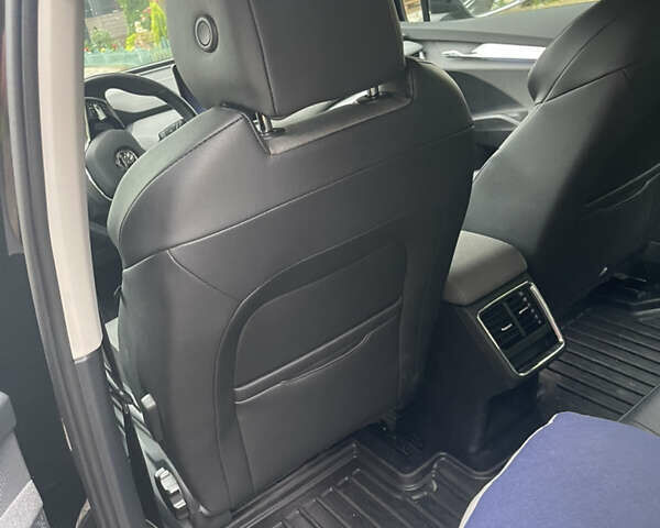 Черный Шкода Enyaq iV, объемом двигателя 0 л и пробегом 150 тыс. км за 20800 $, фото 14 на Automoto.ua