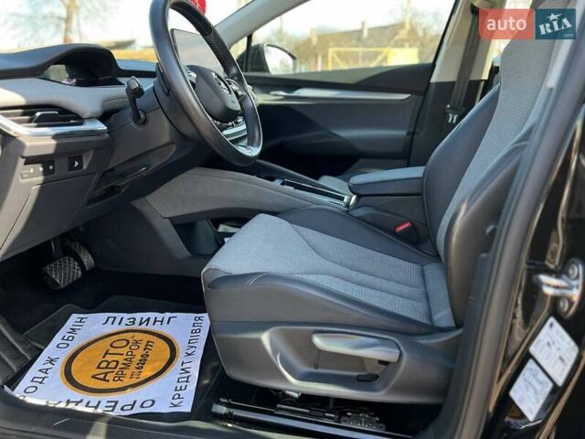 Чорний Шкода Enyaq iV, об'ємом двигуна 0 л та пробігом 6 тис. км за 25990 $, фото 3 на Automoto.ua