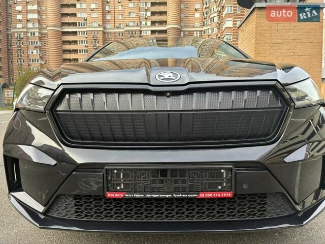 Черный Шкода Enyaq iV, объемом двигателя 0 л и пробегом 144 тыс. км за 26999 $, фото 4 на Automoto.ua