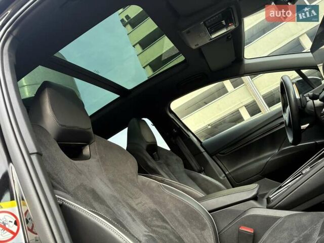 Черный Шкода Enyaq iV, объемом двигателя 0 л и пробегом 144 тыс. км за 26999 $, фото 97 на Automoto.ua