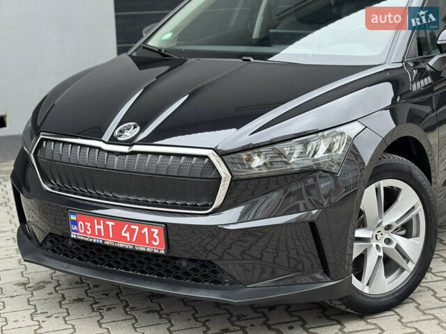 Черный Шкода Enyaq iV, объемом двигателя 0 л и пробегом 160 тыс. км за 18700 $, фото 12 на Automoto.ua