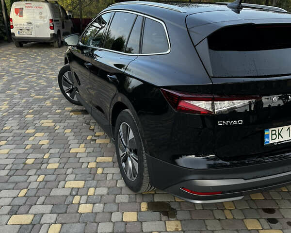 Чорний Шкода Enyaq iV, об'ємом двигуна 0 л та пробігом 70 тис. км за 27900 $, фото 1 на Automoto.ua