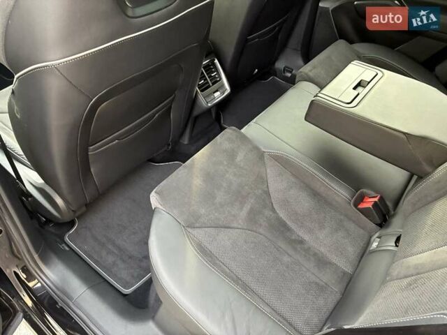 Черный Шкода Enyaq iV, объемом двигателя 0 л и пробегом 144 тыс. км за 26999 $, фото 88 на Automoto.ua