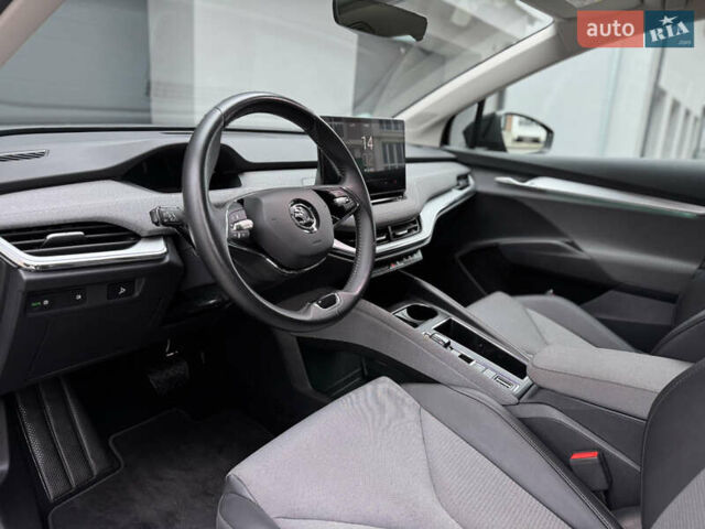 Черный Шкода Enyaq iV, объемом двигателя 0 л и пробегом 160 тыс. км за 18700 $, фото 57 на Automoto.ua