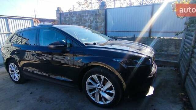 Черный Шкода Enyaq iV, объемом двигателя 0 л и пробегом 198 тыс. км за 19999 $, фото 4 на Automoto.ua