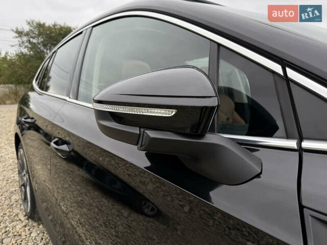 Черный Шкода Enyaq iV, объемом двигателя 0 л и пробегом 111 тыс. км за 27400 $, фото 27 на Automoto.ua