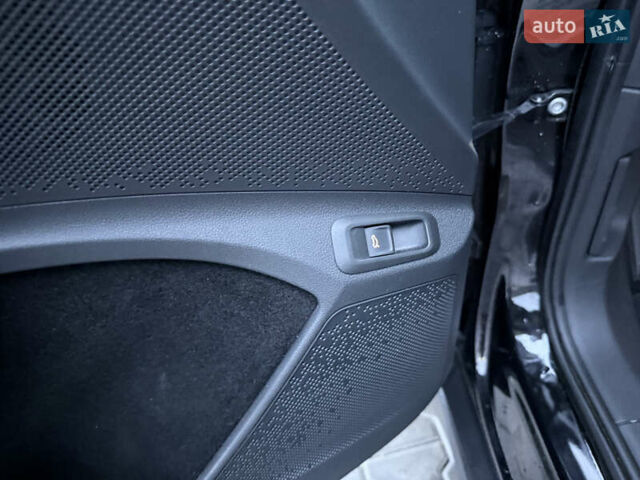 Черный Шкода Enyaq iV, объемом двигателя 0 л и пробегом 163 тыс. км за 24600 $, фото 40 на Automoto.ua