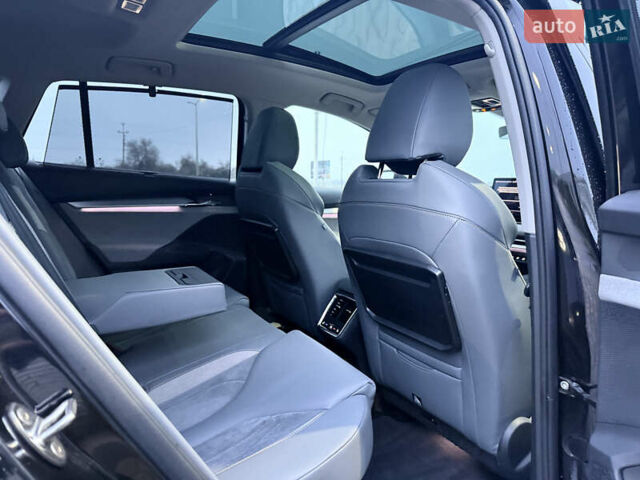 Черный Шкода Enyaq iV, объемом двигателя 0 л и пробегом 163 тыс. км за 24600 $, фото 11 на Automoto.ua