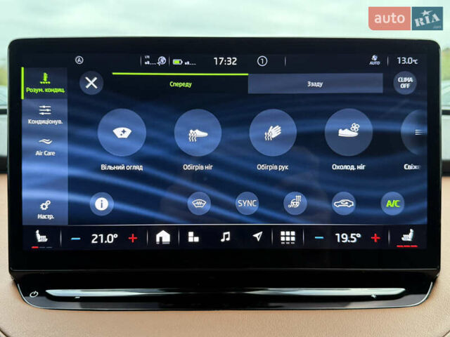 Черный Шкода Enyaq iV, объемом двигателя 0 л и пробегом 111 тыс. км за 28400 $, фото 77 на Automoto.ua