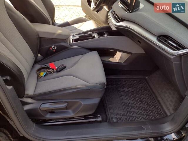 Чорний Шкода Enyaq iV, об'ємом двигуна 0 л та пробігом 52 тис. км за 23500 $, фото 32 на Automoto.ua