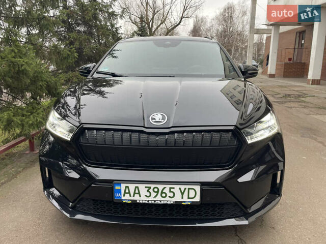 Черный Шкода Enyaq iV, объемом двигателя 0 л и пробегом 28 тыс. км за 38900 $, фото 1 на Automoto.ua