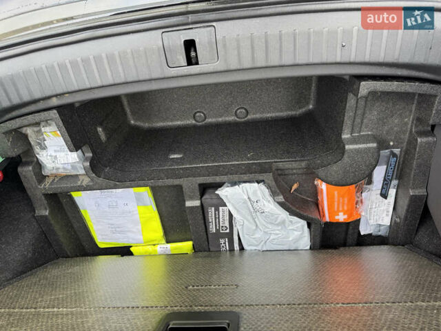 Черный Шкода Enyaq iV, объемом двигателя 0 л и пробегом 10 тыс. км за 33900 $, фото 37 на Automoto.ua