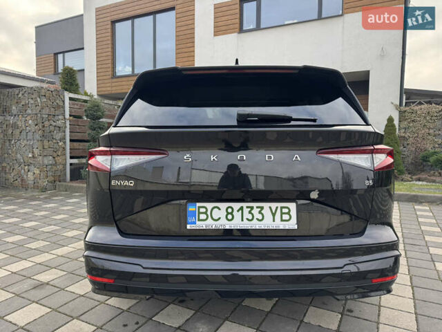 Черный Шкода Enyaq iV, объемом двигателя 0 л и пробегом 10 тыс. км за 33900 $, фото 4 на Automoto.ua