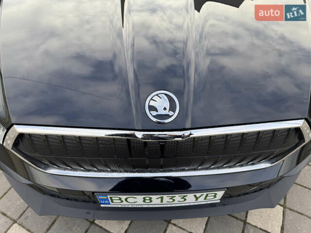 Черный Шкода Enyaq iV, объемом двигателя 0 л и пробегом 10 тыс. км за 33900 $, фото 32 на Automoto.ua