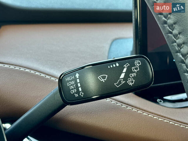 Красный Шкода Enyaq iV, объемом двигателя 0 л и пробегом 35 тыс. км за 23995 $, фото 112 на Automoto.ua