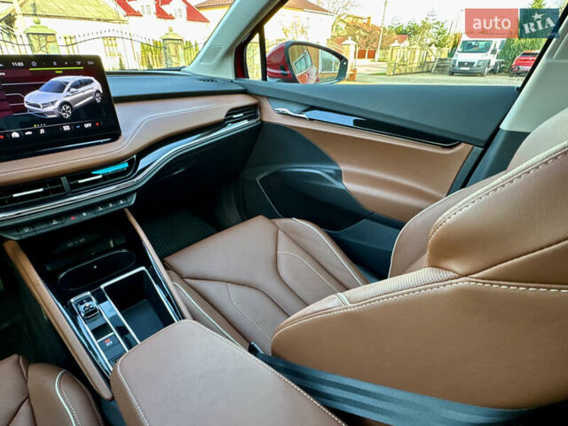 Красный Шкода Enyaq iV, объемом двигателя 0 л и пробегом 35 тыс. км за 23995 $, фото 82 на Automoto.ua