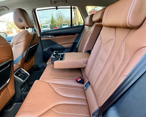 Красный Шкода Enyaq iV, объемом двигателя 0 л и пробегом 35 тыс. км за 23995 $, фото 68 на Automoto.ua