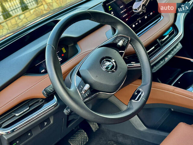 Красный Шкода Enyaq iV, объемом двигателя 0 л и пробегом 35 тыс. км за 23995 $, фото 52 на Automoto.ua