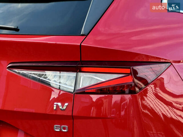 Красный Шкода Enyaq iV, объемом двигателя 0 л и пробегом 35 тыс. км за 23995 $, фото 37 на Automoto.ua