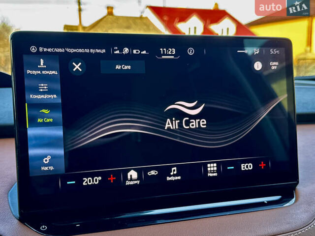 Красный Шкода Enyaq iV, объемом двигателя 0 л и пробегом 35 тыс. км за 23995 $, фото 142 на Automoto.ua