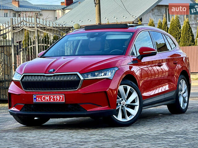Красный Шкода Enyaq iV, объемом двигателя 0 л и пробегом 35 тыс. км за 23995 $, фото 152 на Automoto.ua