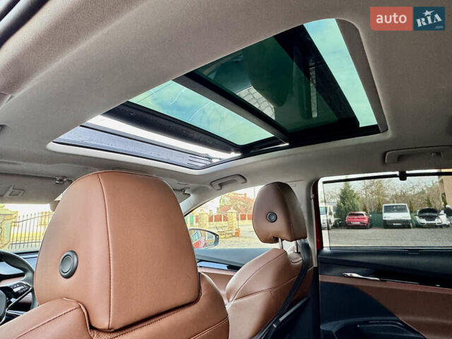 Красный Шкода Enyaq iV, объемом двигателя 0 л и пробегом 35 тыс. км за 23995 $, фото 70 на Automoto.ua