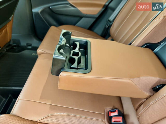 Красный Шкода Enyaq iV, объемом двигателя 0 л и пробегом 35 тыс. км за 23995 $, фото 67 на Automoto.ua