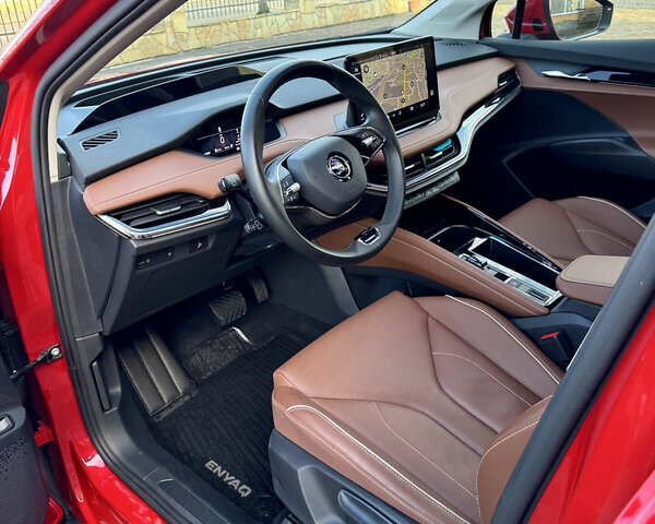 Красный Шкода Enyaq iV, объемом двигателя 0 л и пробегом 35 тыс. км за 23995 $, фото 161 на Automoto.ua