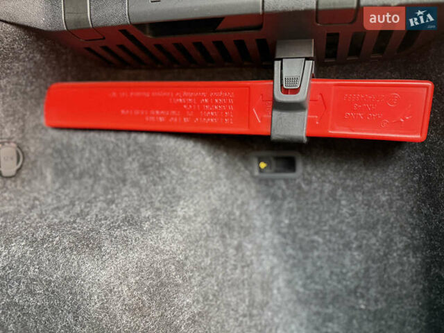 Шкода Enyaq iV, объемом двигателя 0 л и пробегом 179 тыс. км за 21000 $, фото 38 на Automoto.ua