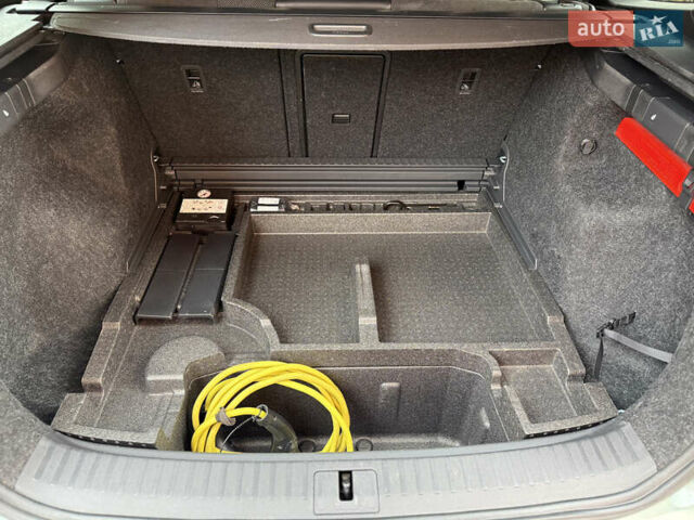 Шкода Enyaq iV, объемом двигателя 0 л и пробегом 179 тыс. км за 21000 $, фото 37 на Automoto.ua