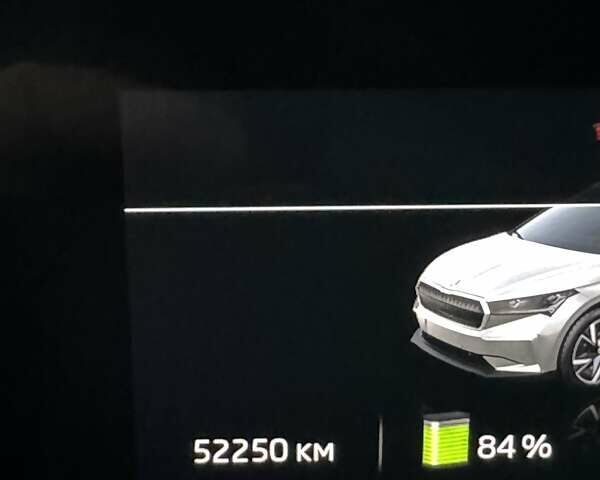 Шкода Enyaq iV, объемом двигателя 0 л и пробегом 52 тыс. км за 27500 $, фото 30 на Automoto.ua