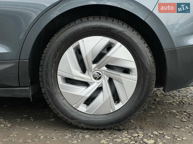 Серый Шкода Enyaq iV, объемом двигателя 0 л и пробегом 65 тыс. км за 22000 $, фото 20 на Automoto.ua