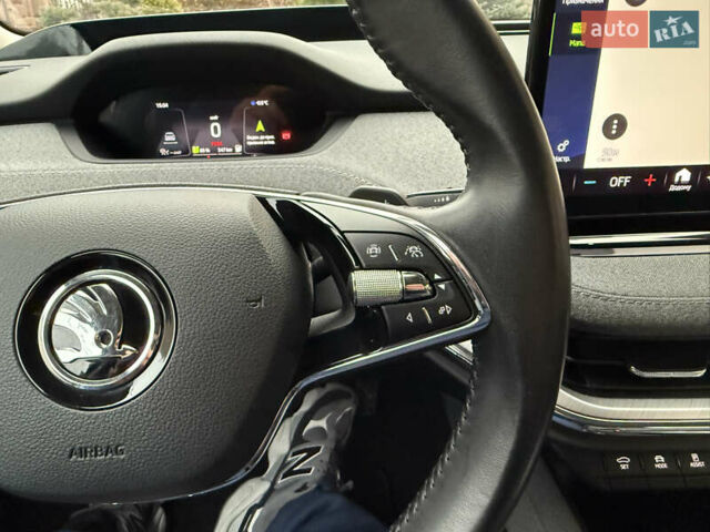 Серый Шкода Enyaq iV, объемом двигателя 0 л и пробегом 190 тыс. км за 21600 $, фото 37 на Automoto.ua