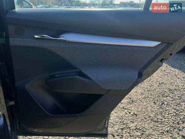 Серый Шкода Enyaq iV, объемом двигателя 0 л и пробегом 65 тыс. км за 22000 $, фото 41 на Automoto.ua