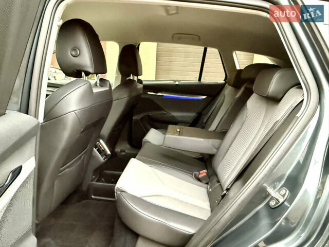 Серый Шкода Enyaq iV, объемом двигателя 0 л и пробегом 190 тыс. км за 21600 $, фото 67 на Automoto.ua