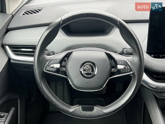 Серый Шкода Enyaq iV, объемом двигателя 0 л и пробегом 65 тыс. км за 22000 $, фото 49 на Automoto.ua