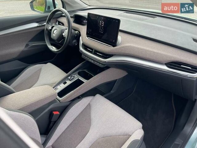 Серый Шкода Enyaq iV, объемом двигателя 0 л и пробегом 34 тыс. км за 22990 $, фото 39 на Automoto.ua