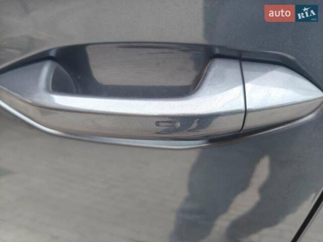 Серый Шкода Enyaq iV, объемом двигателя 0 л и пробегом 256 тыс. км за 20900 $, фото 7 на Automoto.ua