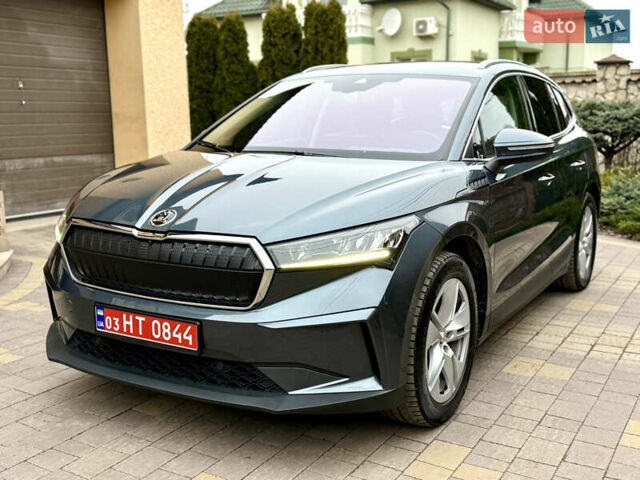 Серый Шкода Enyaq iV, объемом двигателя 0 л и пробегом 190 тыс. км за 21600 $, фото 3 на Automoto.ua