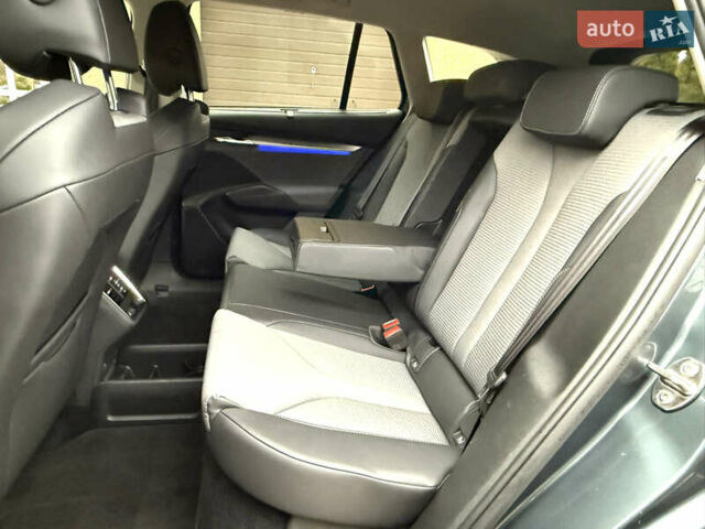 Серый Шкода Enyaq iV, объемом двигателя 0 л и пробегом 190 тыс. км за 21600 $, фото 68 на Automoto.ua