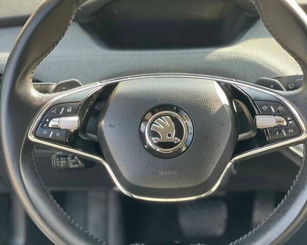 Серый Шкода Enyaq iV, объемом двигателя 0 л и пробегом 118 тыс. км за 21499 $, фото 13 на Automoto.ua