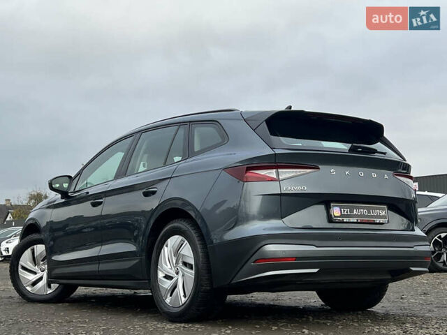 Серый Шкода Enyaq iV, объемом двигателя 0 л и пробегом 65 тыс. км за 22000 $, фото 3 на Automoto.ua