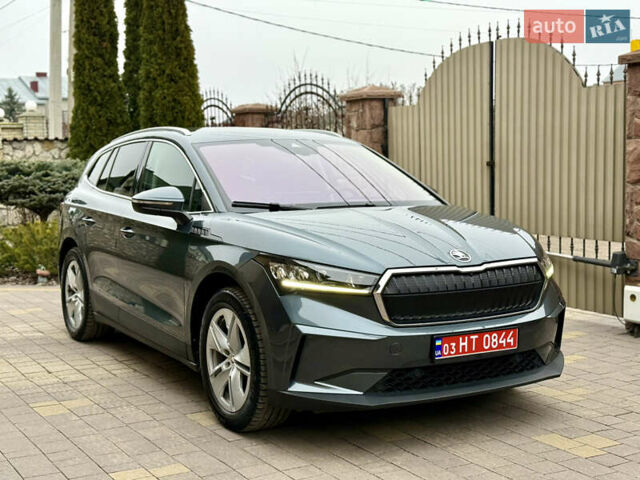Серый Шкода Enyaq iV, объемом двигателя 0 л и пробегом 190 тыс. км за 21600 $, фото 1 на Automoto.ua