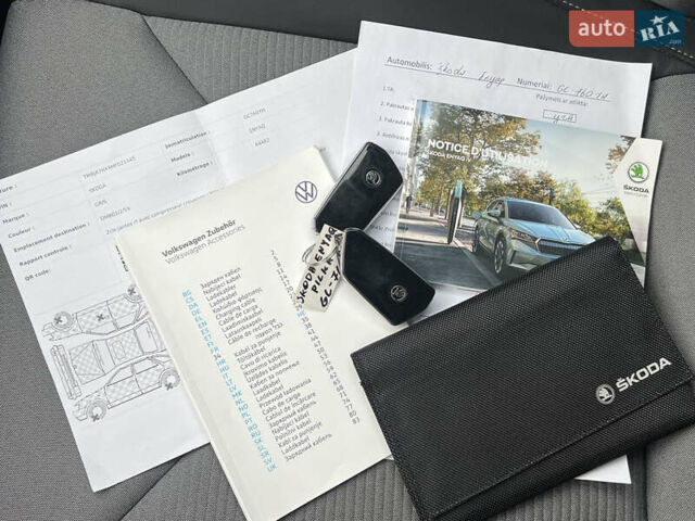 Серый Шкода Enyaq iV, объемом двигателя 0 л и пробегом 65 тыс. км за 22000 $, фото 87 на Automoto.ua