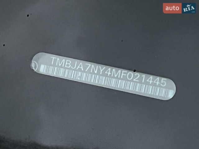 Серый Шкода Enyaq iV, объемом двигателя 0 л и пробегом 65 тыс. км за 22000 $, фото 85 на Automoto.ua