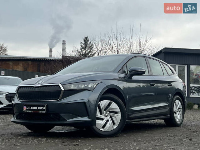 Серый Шкода Enyaq iV, объемом двигателя 0 л и пробегом 65 тыс. км за 22000 $, фото 2 на Automoto.ua