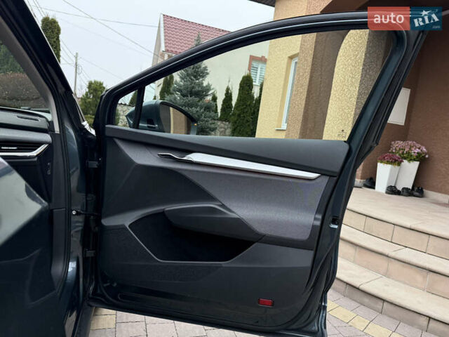 Серый Шкода Enyaq iV, объемом двигателя 0 л и пробегом 190 тыс. км за 21600 $, фото 89 на Automoto.ua