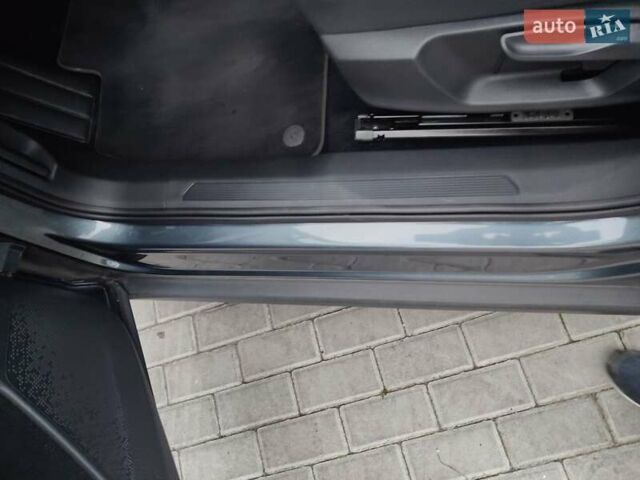 Серый Шкода Enyaq iV, объемом двигателя 0 л и пробегом 256 тыс. км за 20900 $, фото 28 на Automoto.ua