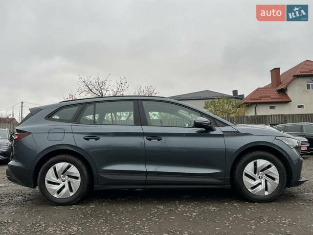 Серый Шкода Enyaq iV, объемом двигателя 0 л и пробегом 65 тыс. км за 22000 $, фото 9 на Automoto.ua
