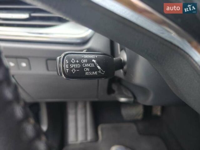 Серый Шкода Enyaq iV, объемом двигателя 0 л и пробегом 256 тыс. км за 20900 $, фото 15 на Automoto.ua